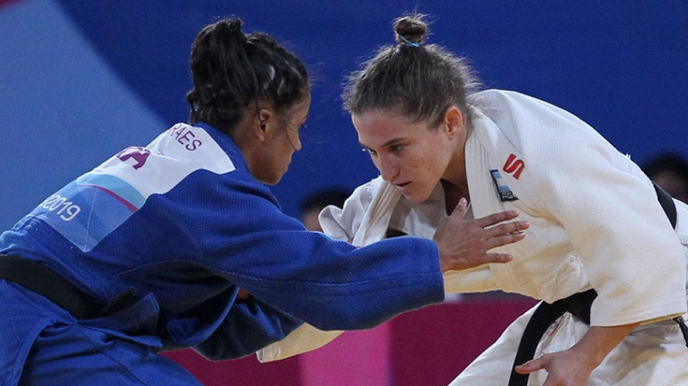 Pareto debutó con una victoria ante la campeona africana (foto AFP)
