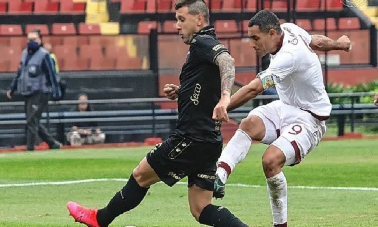 Colón fue apabullado por Lanús en el Brigadier: perdió por 4 a 1