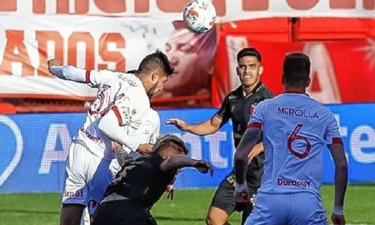 Colón empató con Huracán 1 a 1,  los árbitros incidieron en el resultado