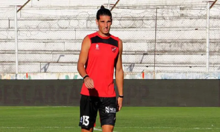 Unión espera por el defensor Dylan Gissi
