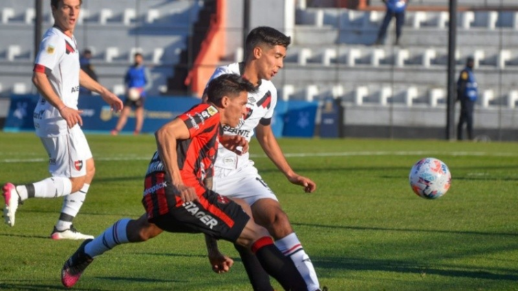 Newell's empató ante Patronato en Paraná