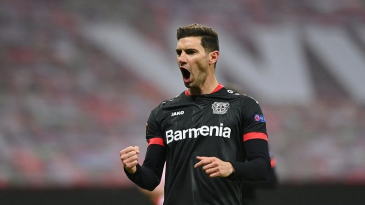 Alario renovó su contrato con Bayer Leverkusen