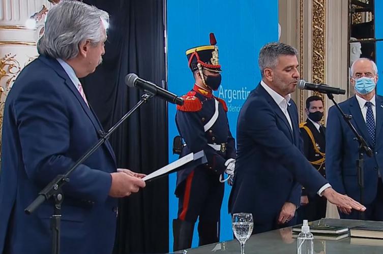 El Presidente tomó juramento a los nuevos ministros Taiana y Zabaleta