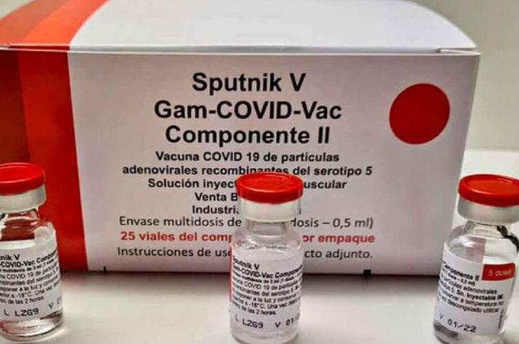 El Gobierno recibe más de un millón de vacunas Sputnik V producidas en Argentina