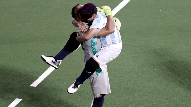 Paralímpicos: Los Murciélagos se metieron en la final 