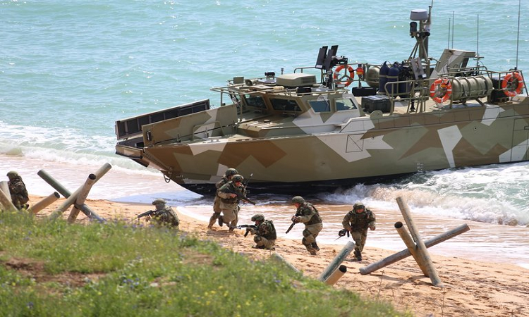 Rusia hará ejercicios militares en Crimea la próxima semana