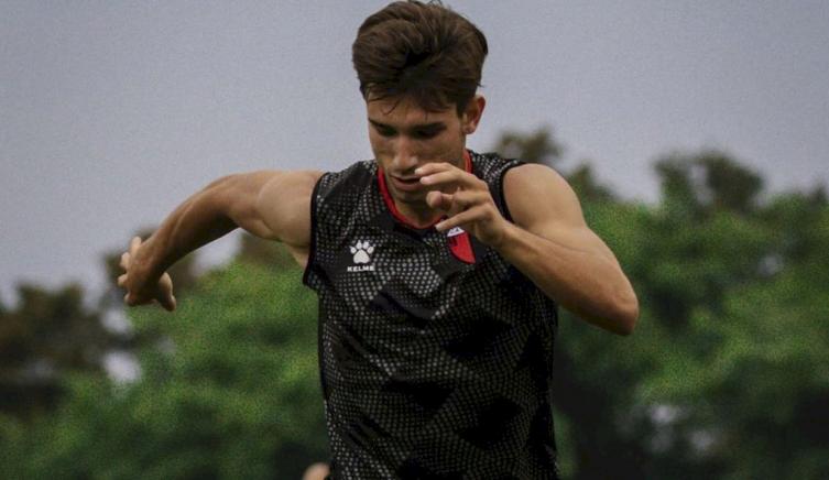 Domínguez recupera Mura en Colón para visitar a Arsenal