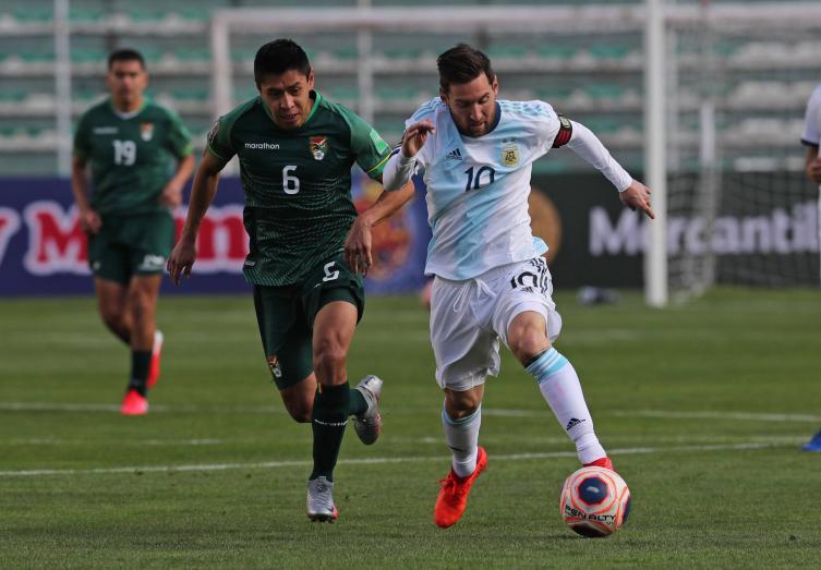 Argentina enfrenta a Bolivia con el regreso de los hinchas al estadio