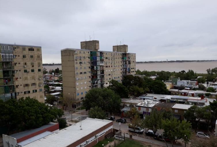 En barrio el Pozo piden ayuda para poder arreglar los ascensores