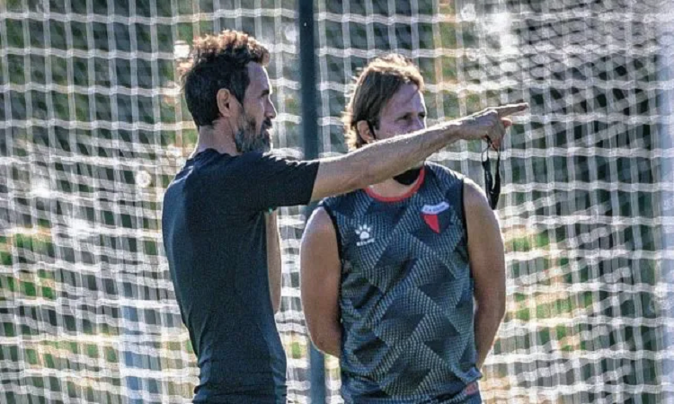 Domínguez cambia el sistema ante Central Córdoba