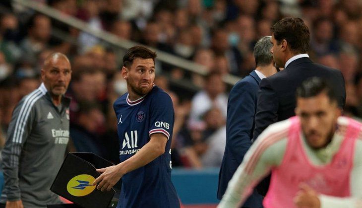 El enojo de Lionel Messi con Pochettino tras ser reemplazado en el partido