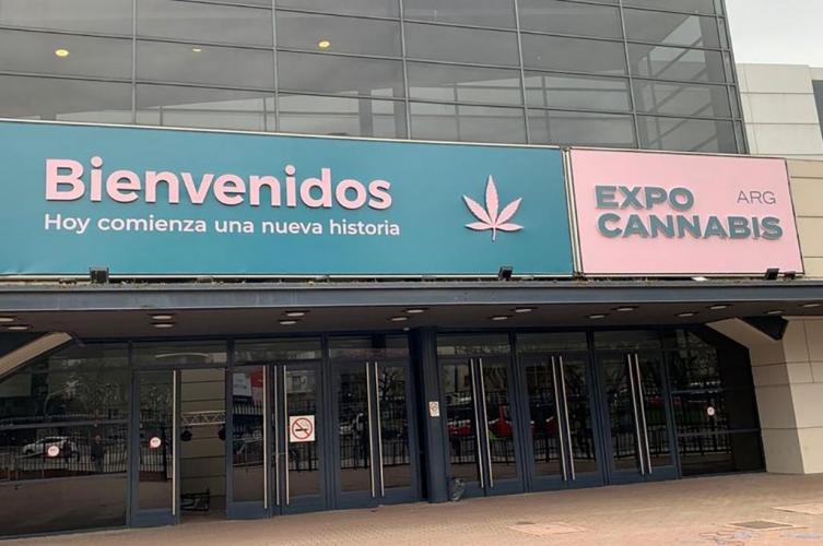 “La idea, en vez de estigmatizar, es brindar información”