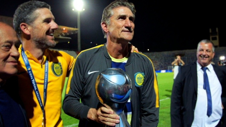 Se retiró Edgardo Bauza