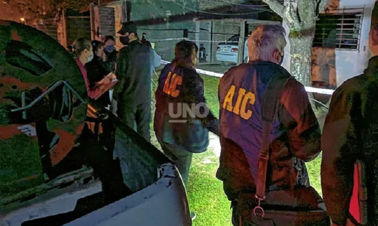 Asesinaron a un joven dentro de una vivienda 