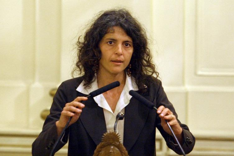 Condenan a 3 años de prisión a Romina Picolotti