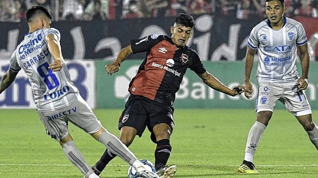 Newell's visita a Godoy Cruz en Mendoza