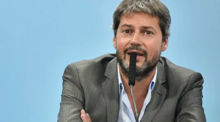 Lammens planea el aforo completo en los estadios y la vuelta de los visitantes