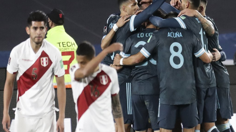 Argentina venció 1-0 a Perú y está a un paso del Mundial de Qatar 2022
