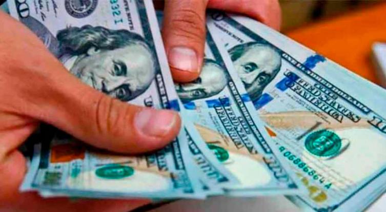 A cuánto está el dólar blue este lunes 18 de octubre
