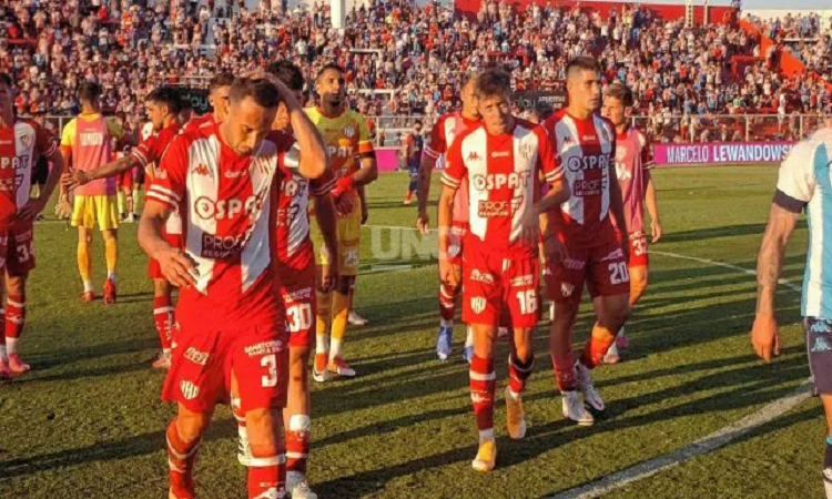 Por un descuido defensivo de Unión, Racing se lo empató 1 a 1