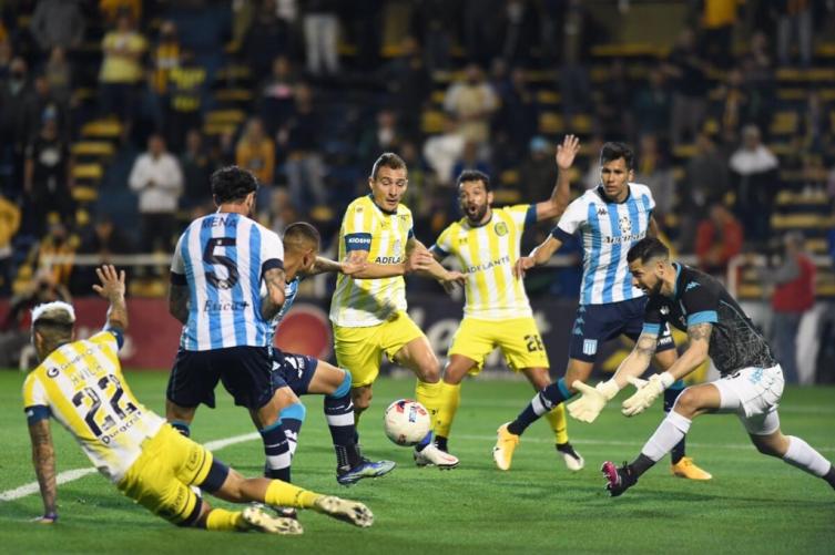 Rosario Central le ganó a Racing en Arroyito 