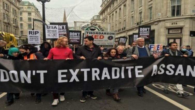 Británicos se movilizaron por la libertad de Julián Assange