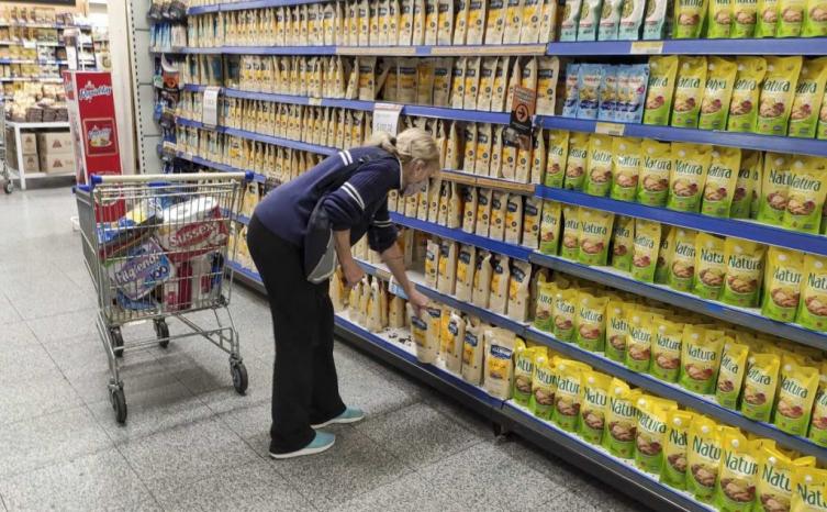 Las principales alimenticias aceptan el congelamiento de precios