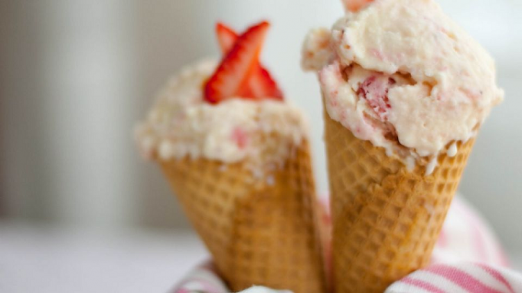 Así preparamos el yogur helado más rico