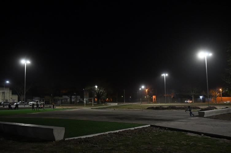 Trabajos de iluminación y bacheo previstos para este viernes