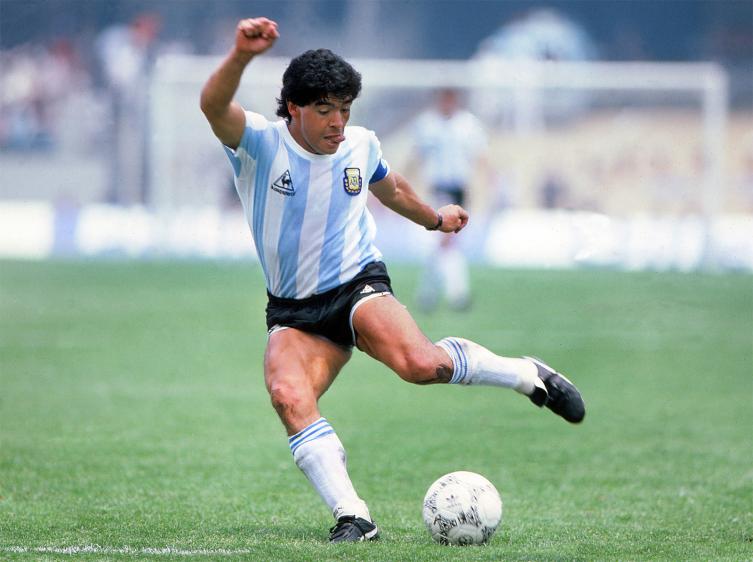 Los emotivos saludos de Colón y Unión a Maradona por su cumpleaños