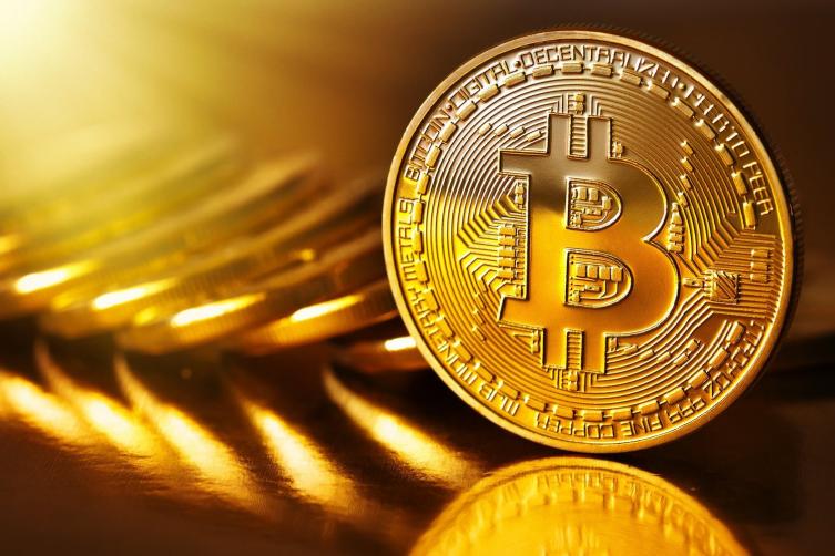 Qué es Bitcoin y cómo funciona: si no sabes nada sobre criptomonedas comienza aquí