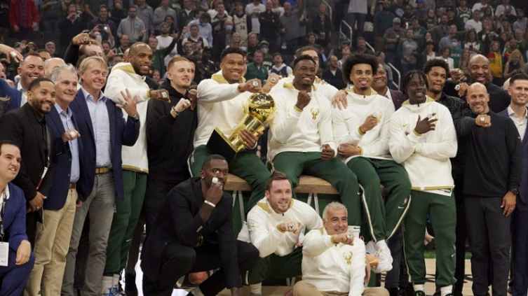 NBA: Milwaukee Bucks hará historia 