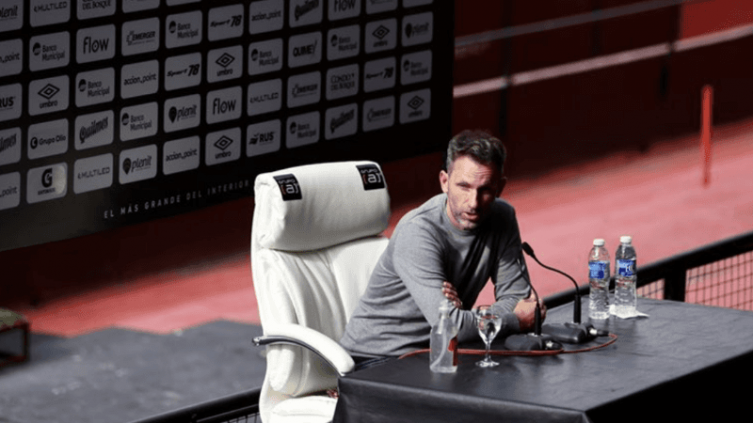 Bernardi: “Estoy aturdido, no sé si me vuelvo a vincular con el fútbol”
