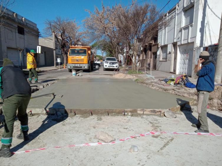 Trabajos de iluminación y bacheo para este viernes