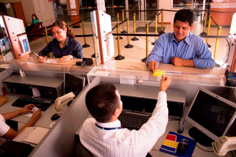 Desde el próximo lunes los bancos volverán a atender sin turno