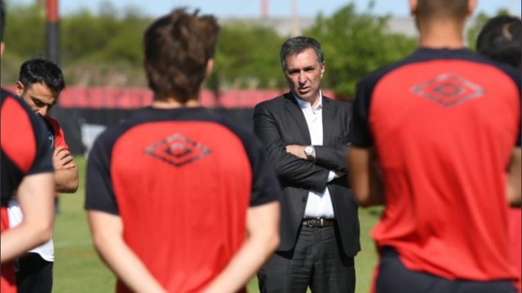 La búsqueda del entrenador de Newell's continúa