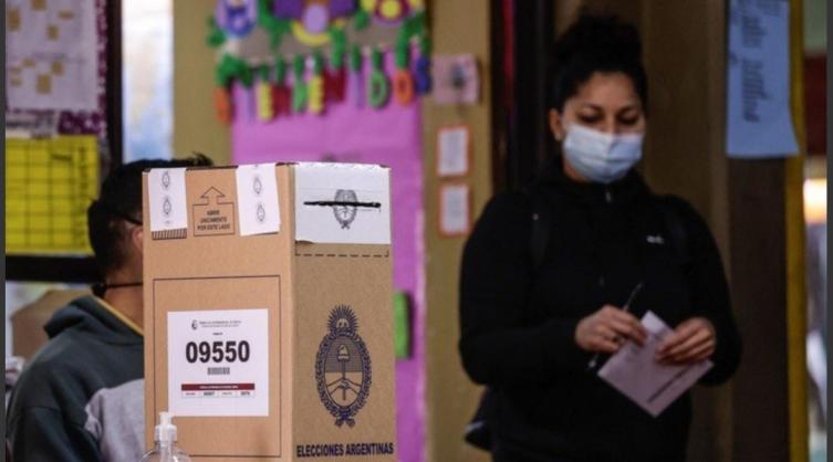 Sin inconvenientes, cerró la votación y comenzó el recuento de votos