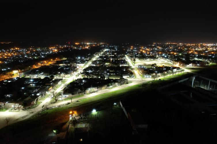 Trabajos de iluminación y bacheo para este martes