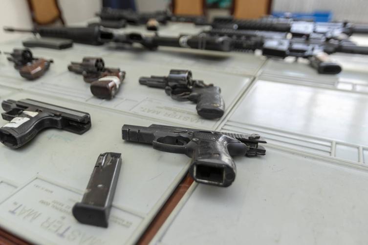 Buscan que la portación ilegal de armas no sea excarcelable