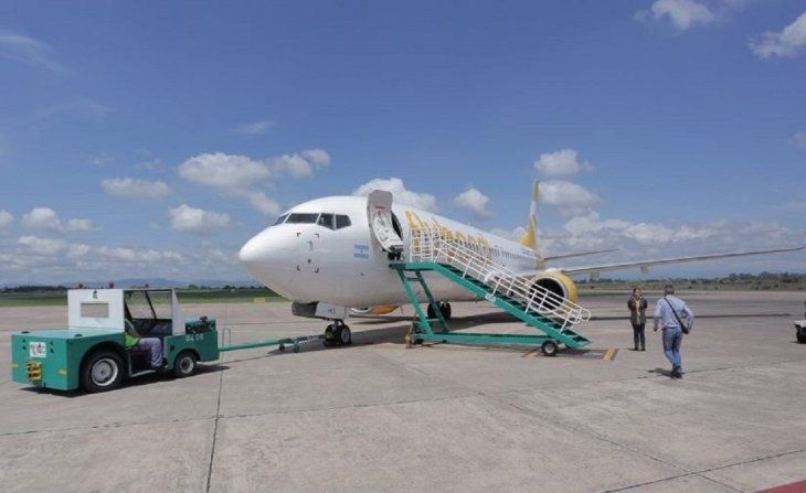 El Gobierno habilitó tres aeropuertos y nuevos corredores seguros