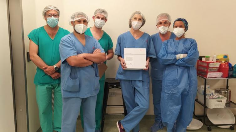 Se realizó la primera cirugía implante Osteointegrado Medel 