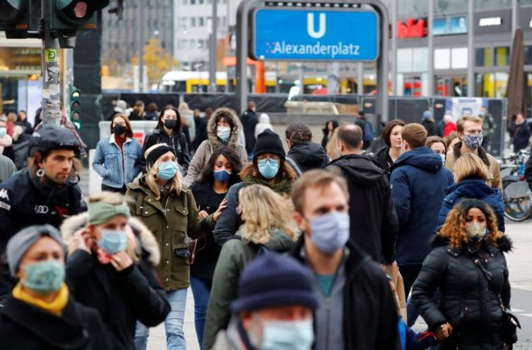 Europa: la OMS prevé medio millón de muertes por Covid si no se toman medidas