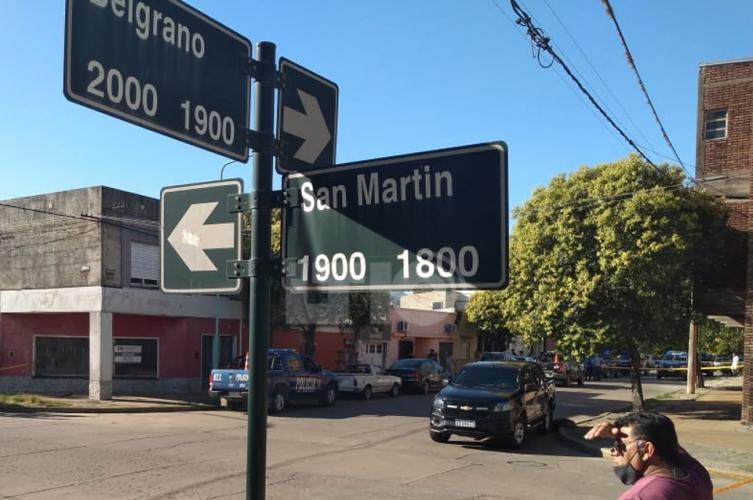 Policías mataron a dos delincuentes en medio de un intento de asalto