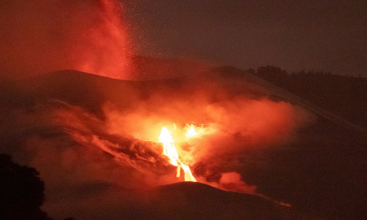 La Palma: la lava del volcán modificó los cauces de agua en la isla