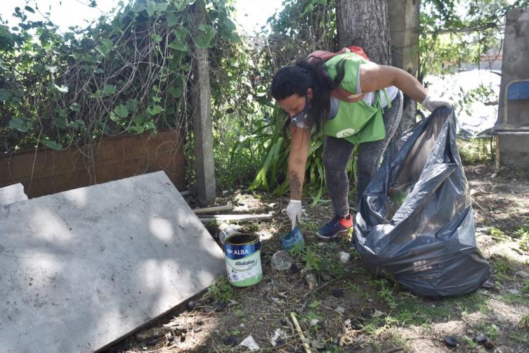 Continúa la campaña de descacharrado barrio por barrio