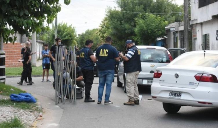En menos de una hora asesinaron a dos personas en Rosario