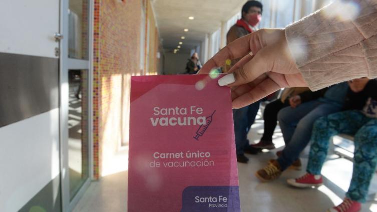 Santa Fe quiere llegar a marzo con el total de terceras dosis aplicadas