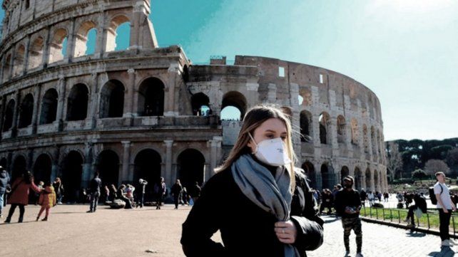 En Roma ya es obligatorio usar barbijos en las calles céntricas