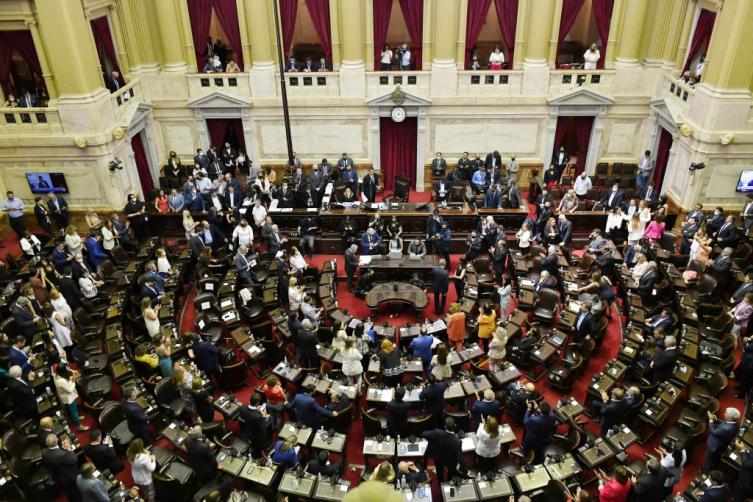 Cámara Baja: juraron los 127 diputados electos 