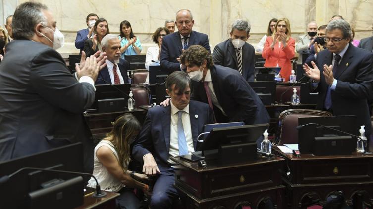 Esteban Bullrich se despidió del Senado con un emotivo discurso